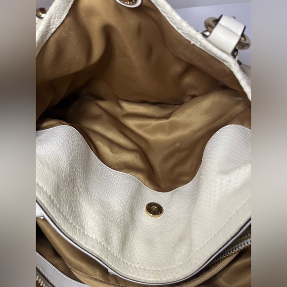 Pre Loved COACH Embossed Exotic Python Sierra White Shoulder Bag No 16753 - Picture 12 of 15